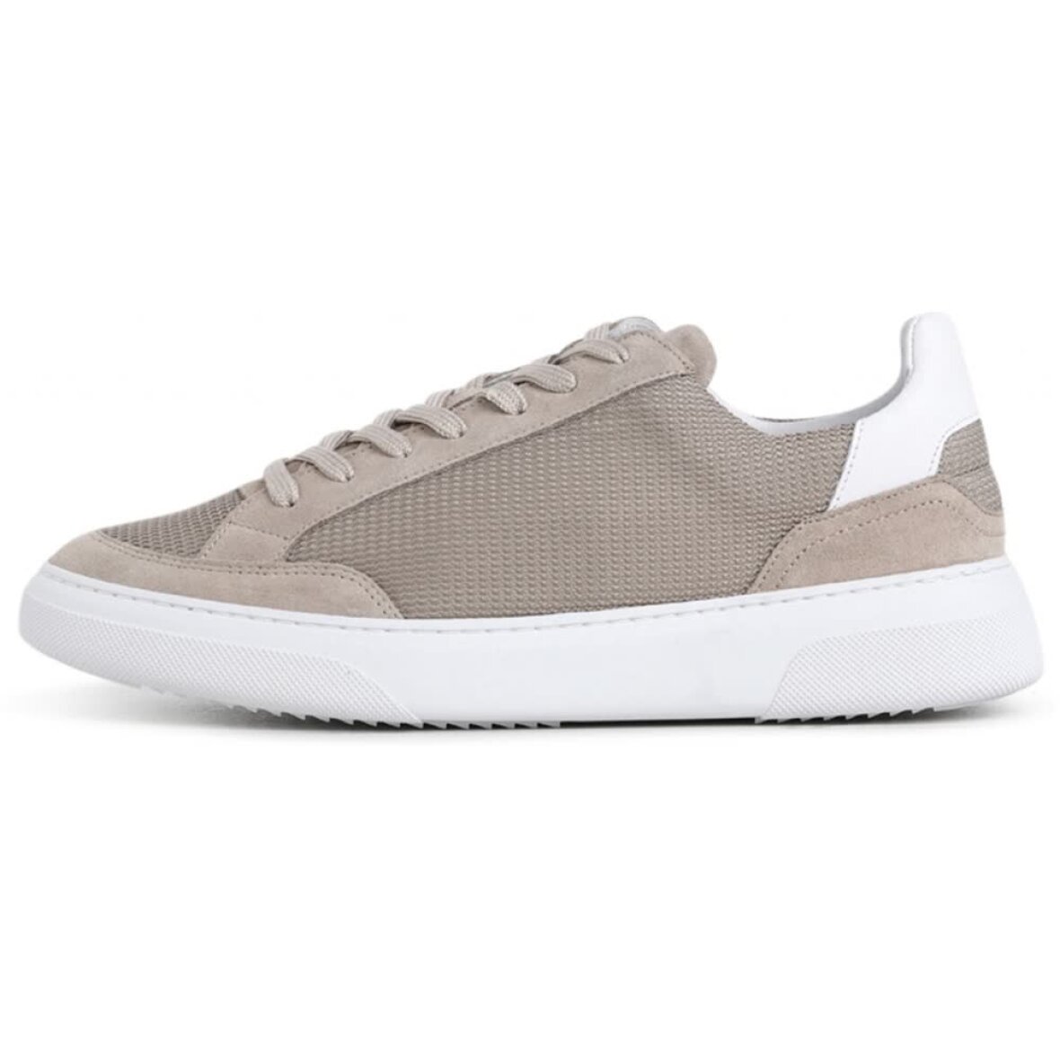 Off Court Sneakers - Find nye styles fra Garment Project her