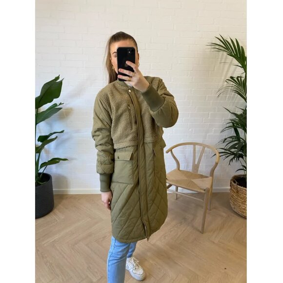 Etta Pile Coat Noella 