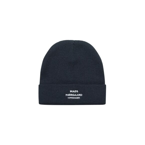 Isak Logo Ambas Beanie Mads Nørgaard