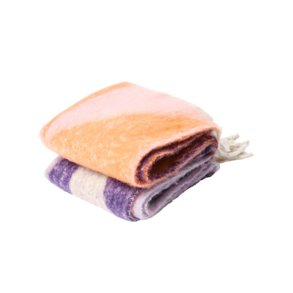 Nusilje scarf numph